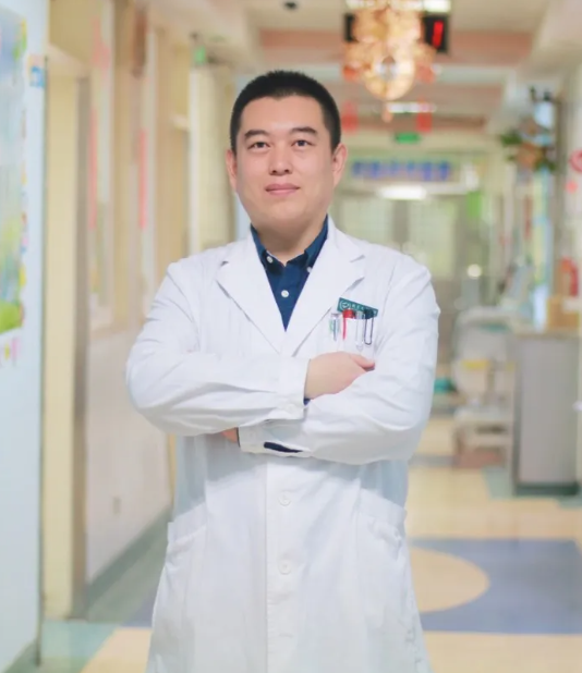 三甲医院专家又双叒叕+1！小儿外科门诊首诊时间是——